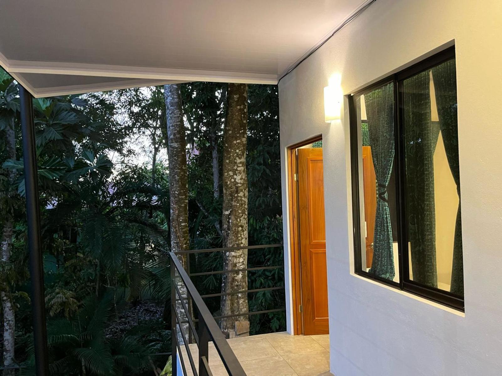 Casajungla Hostel Jaco Exterior photo