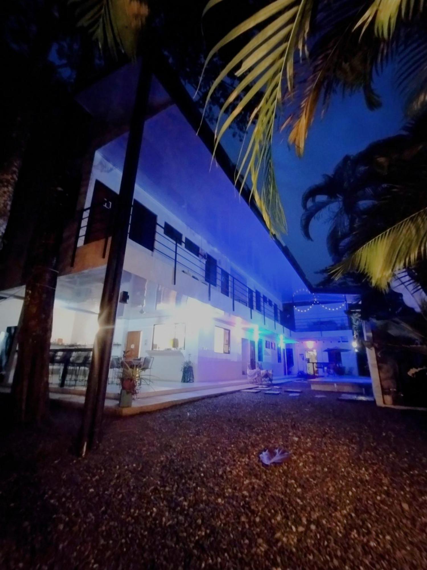 Casajungla Hostel Jaco Exterior photo